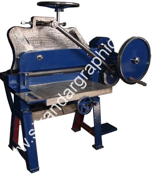 Simple Paper Cutting Machine, MANUAL PAPER CUTTING MACHINE, ordinary paper cutting machine.